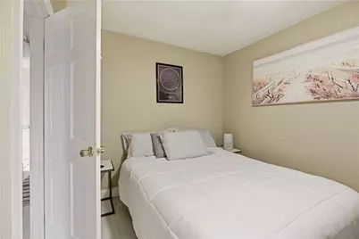 9 Bacheller Street, Newport, RI 02840 - Photo 15