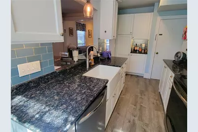 18 Palmer Street, Newport, RI 02840 - Photo 3