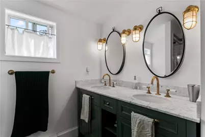 17 West Street, Newport, RI 02840 - Photo 21