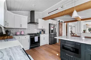 17 West St, Newport, RI 02840 - Photo 13