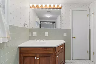 137 Monterey Dr, West Warwick, RI 02893 - Photo 9