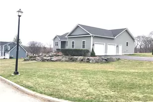 36 Abatecola Wy, Johnston, RI 02919 - Photo 5