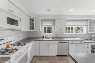 112 Jacksonia Dr, North Providence, RI 02911 - Photo 7