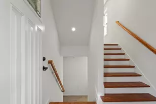 24 St James St, Providence, RI 02907 - Photo 9