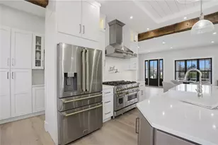 980 Green End Ave Ave, Middletown, RI 02842 - Photo 15