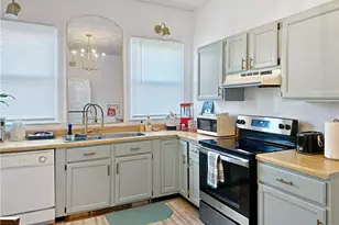 18 Adelphi Ave, Providence, RI 02906 - Photo 21