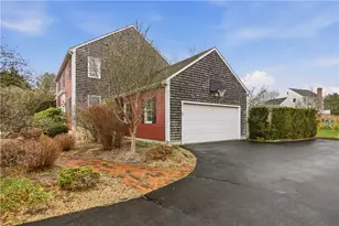 23 W Passage Dr, Portsmouth, RI 02871 - Photo 5
