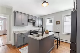 104 Tell St, Providence, RI 02909 - Photo 11