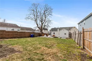 27 Padelford St, Providence, RI 02906 - Photo 39