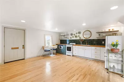 27 Padelford Street, Providence, RI 02906 - Photo 9