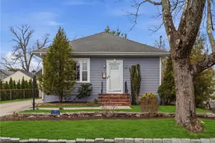 41 Whitcomb Rd, East Providence, RI 02915 - Photo 1