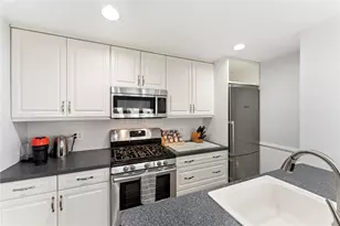 41 Whitcomb Rd, East Providence, RI 02915 - Photo 17