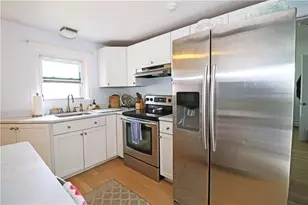 249 Tuckerman Ave, Middletown, RI 02842 - Photo 15