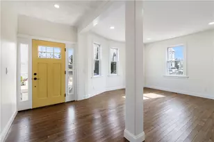 4 Clinton Ave, Newport, RI 02840 - Photo 1