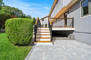 30 Dutchess Dr, Cranston, RI 02921 - Photo 49