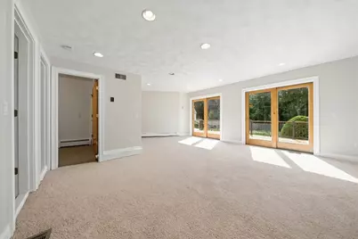 30 Dutchess Drive, Cranston, RI 02921 - Photo 27