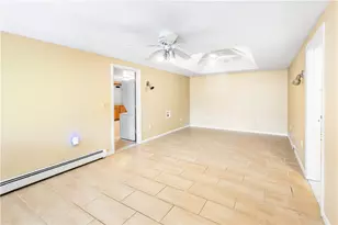 10 Potter Dr, Providence, RI 02907 - Photo 15