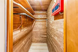 10 Potter Dr, Providence, RI 02907 - Photo 27