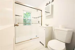 1 Shangri-La Ln, Middletown, RI 02842 - Photo 17