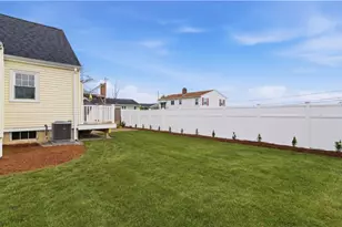 377 England St, Cumberland, RI 02864 - Photo 5