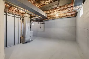 377 England St, Cumberland, RI 02864 - Photo 31