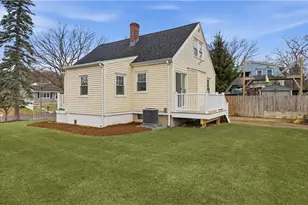 377 England St, Cumberland, RI 02864 - Photo 37