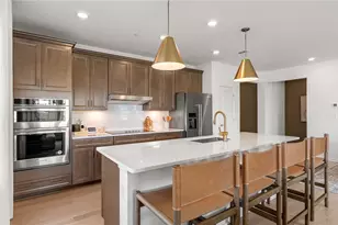 141 E Pt Dr, East Providence, RI 02916 - Photo 1