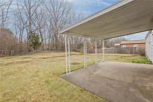 26 Ellison St, Cranston, RI 02920 - Photo 25