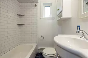 37 Evergreen St, Providence, RI 02906 - Photo 17