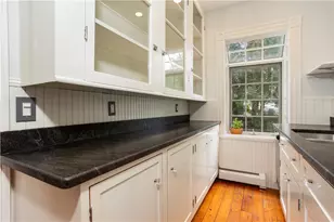 37 Evergreen St, Providence, RI 02906 - Photo 15