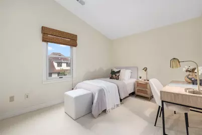 22 Miles Avenue #8, Providence, RI 02906 - Photo 29