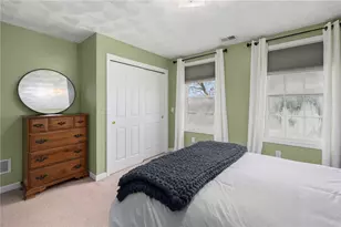 75 MacBeth St, Cranston, RI 02920 - Photo 29