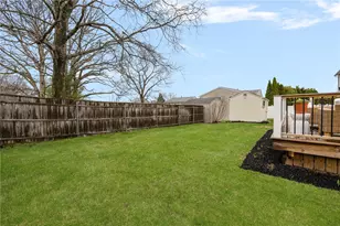 75 MacBeth St, Cranston, RI 02920 - Photo 41