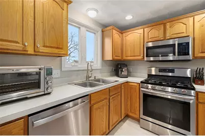 75 Macbeth Street, Cranston, RI 02920 - Photo 7