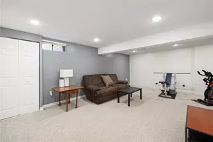 75 MacBeth St, Cranston, RI 02920 - Photo 33