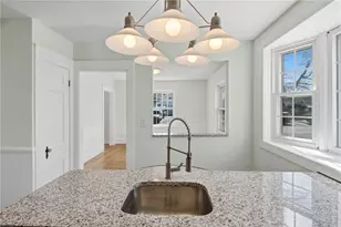 21 Earlham Way, Warwick, RI 02886 - Photo 9