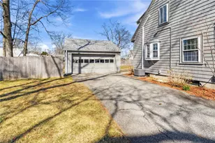 21 Earlham Way, Warwick, RI 02886 - Photo 3