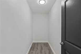 29 Stansbury St, Providence, RI 02908 - Photo 9