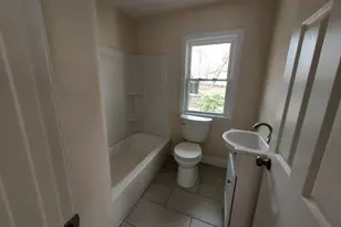 125 Wentworth Ave, Warwick, RI 02889 - Photo 15