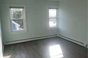 59 Court St, Bristol, RI 02809 - Photo 3