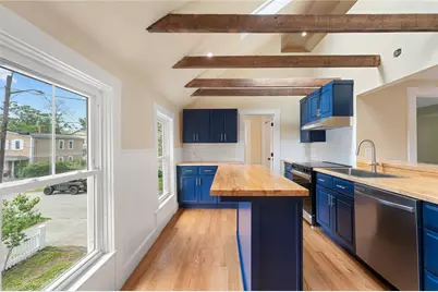 32 Richmond Street, Bristol, RI 02809 - Photo 5