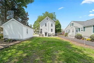32 Richmond St, Bristol, RI 02809 - Photo 23