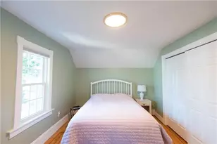 21 Congdon Ave, Newport, RI 02840 - Photo 19