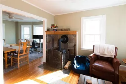 21 Congdon Avenue, Newport, RI 02840 - Photo 5