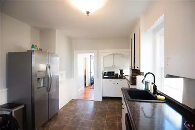 21 Congdon Avenue, Newport, RI 02840 - Photo 11