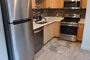 93 Bayview Ave, Bristol, RI 02809 - Photo 1