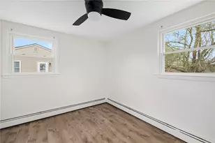 26 Limestone Rd, Warwick, RI 02889 - Photo 19