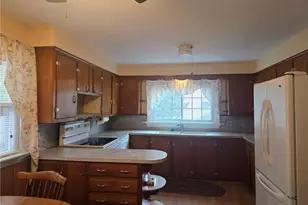 6 Wilder Ave, Westerly, RI 02891 - Photo 7