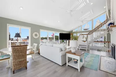 84 Dundas Avenue, Warwick, RI 02888 - Photo 9