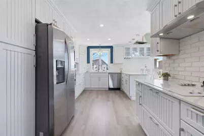 84 Dundas Avenue, Warwick, RI 02888 - Photo 11
